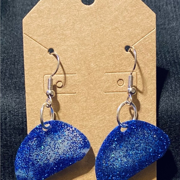 Resin - Picture 4 of 5